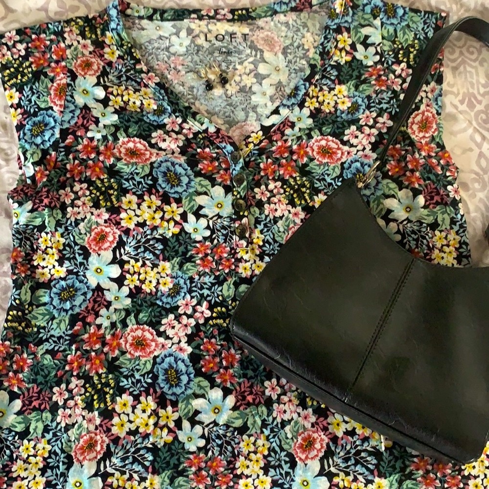 Loft shirt with cap sleeves